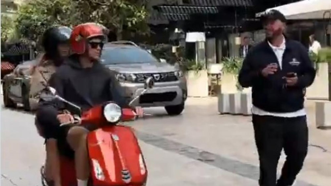 Jannik Sinner, romantico giro in Vespa con la fidanzata Laila