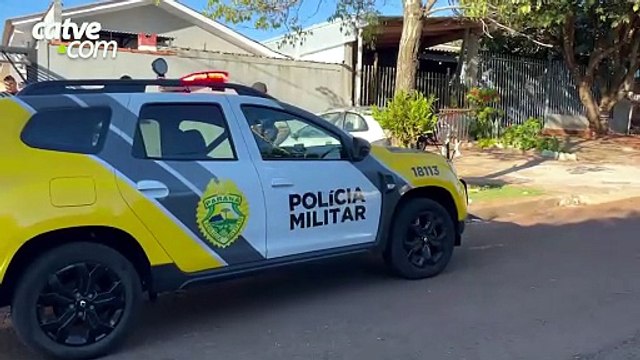 Homem cai em terreno após fugir pulando telhados no bairro Floresta