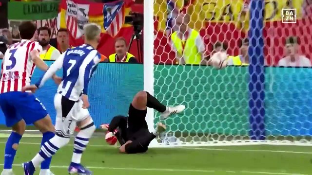 Wildes Copa-Finale_ Atletico Madrid - Real Sociedad _ Copa del Rey _ DAZN Highlights