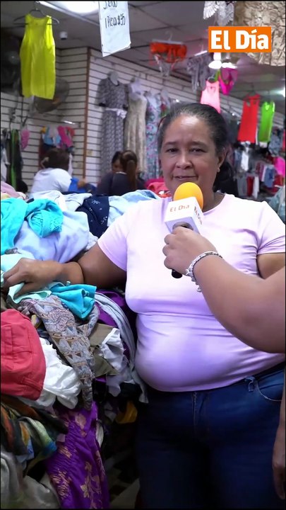Ropa buena, bonita y barata: el atractivo de la paca en tiempos de crisis