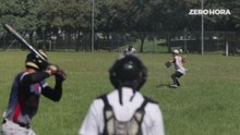 “Está no nosso sangue”: torneio de beisebol reúne latino-americanos e japoneses no Parque Marinha do Brasil