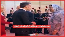 بعد واقعة زوجة رئيس مورتانيا.. سيدات رفضن مصافحة رؤساء وكبار المسؤولين على الهواء
