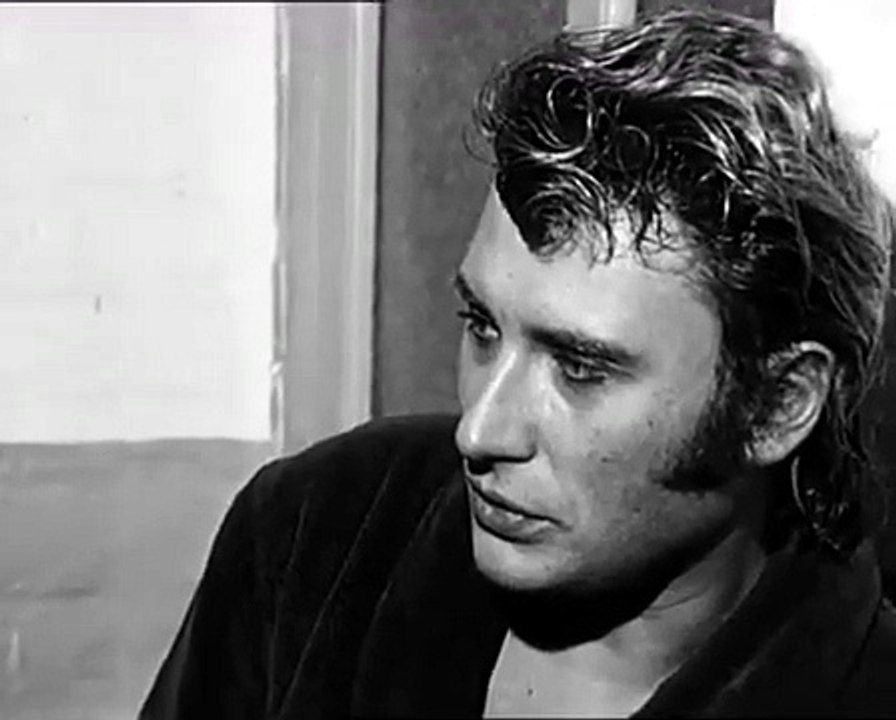 1974 - Johnny Hallyday - Concert au Cirque d’Amiens avec Interview et Extraits Live (Picardie Actualités, 14 Décembre)