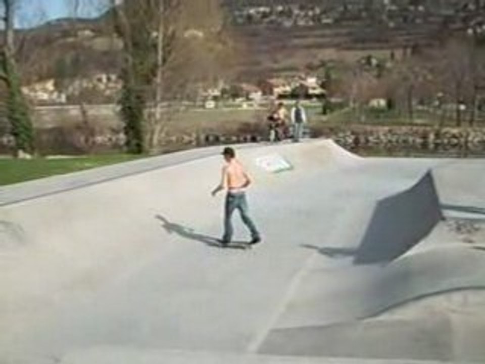 sk8 au skate park de millau