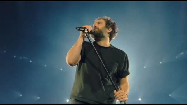 L'abbraccio di Roma a Tommaso Paradiso, debutto con un doppio sold out