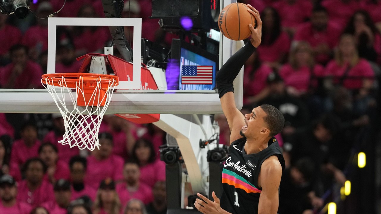 'Historischer' Wembanyama führt Spurs zum Auftaktsieg