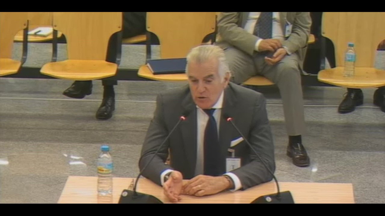 Bárcenas relata ante el juez cómo Rajoy destruye el papel con la contabilidad B del PP