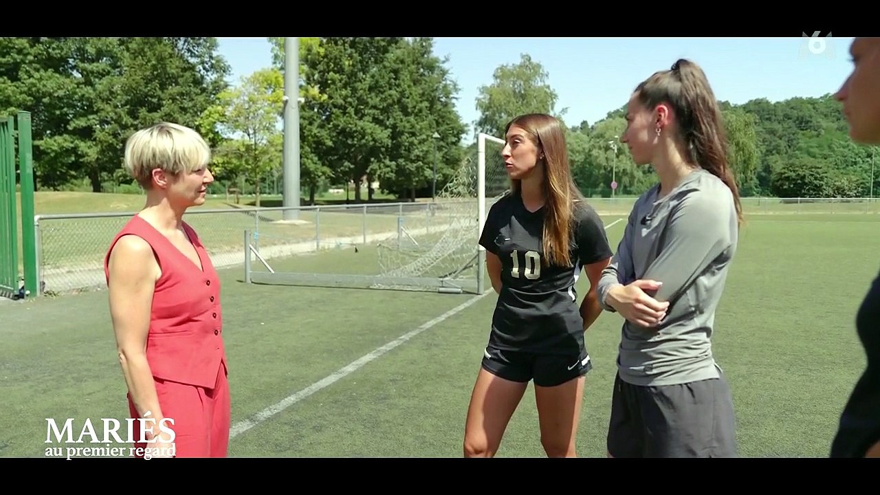 Estelle Dossin annonce à Estelle qu'elle va se marier dans "Mariés au premier regard" 2026