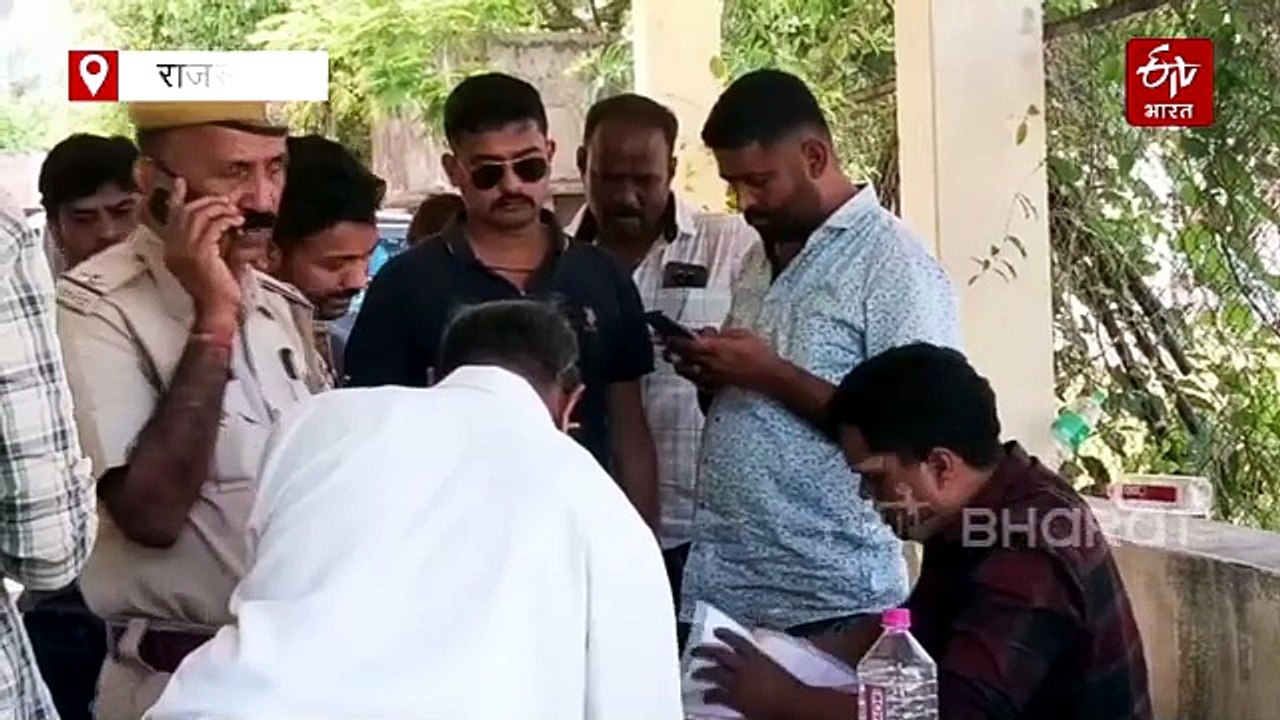 स्कूल परिसर में हादसा, पोल गिरने से 8 साल के बच...