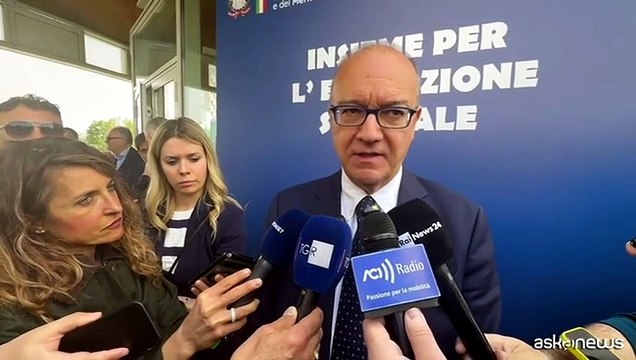 Scuola, Valditara: no ad auto troppo potenti ai neopatentati