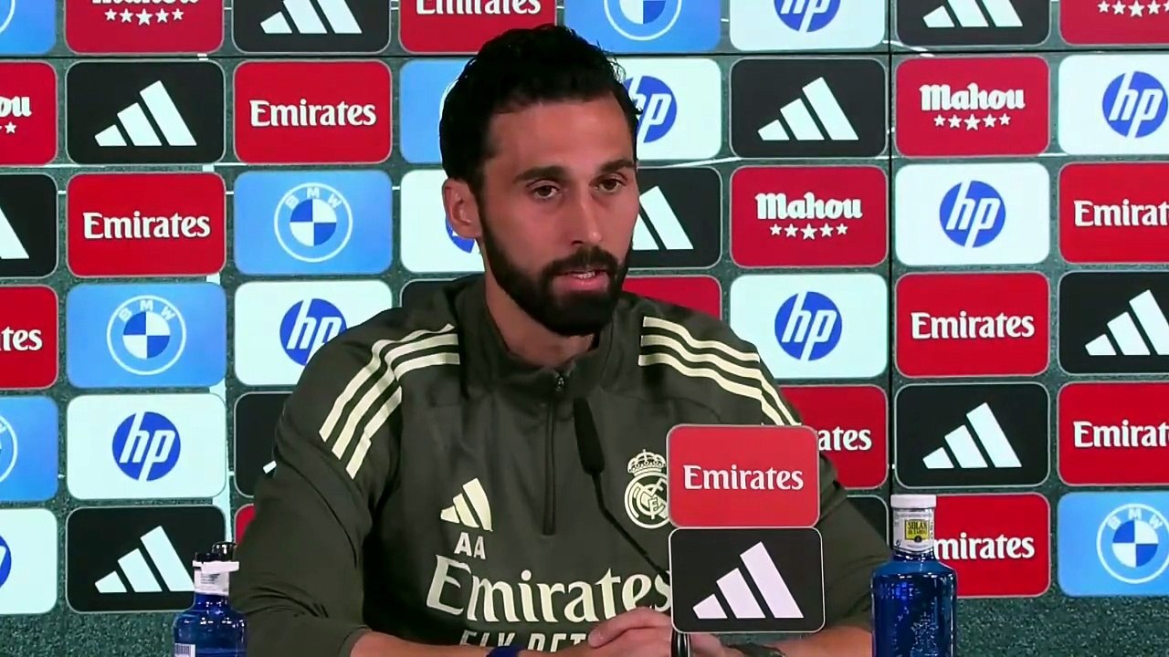 Arbeloa reconoce que Camavinga está dolido por "un error grave del árbitro"