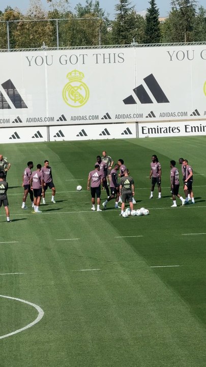 El pelotazo de Mbappé a Vinicius: ¡ojo a la rea...