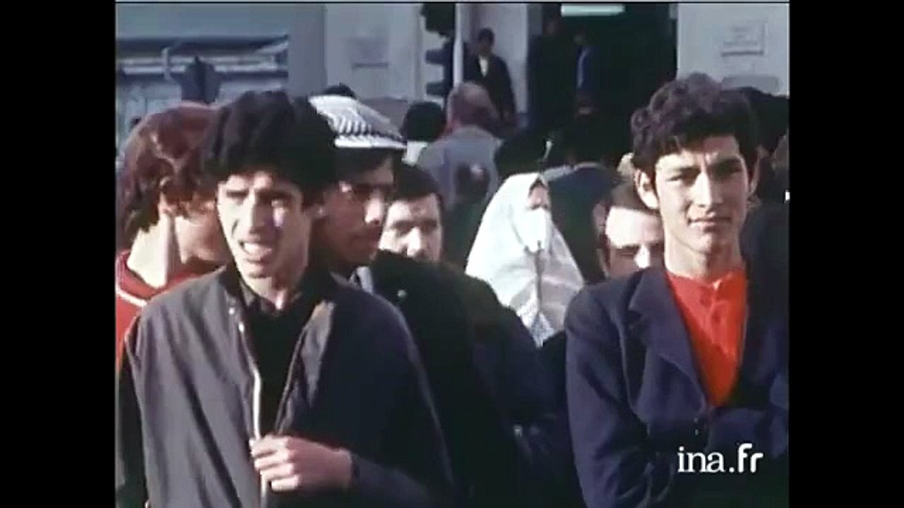 1972 - l'Algérie 10 ans après, l'Algérie aux Al...