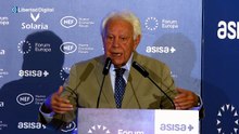 Felipe González pide calendario electoral en Venezuela y el regreso "con garantías" de Machado