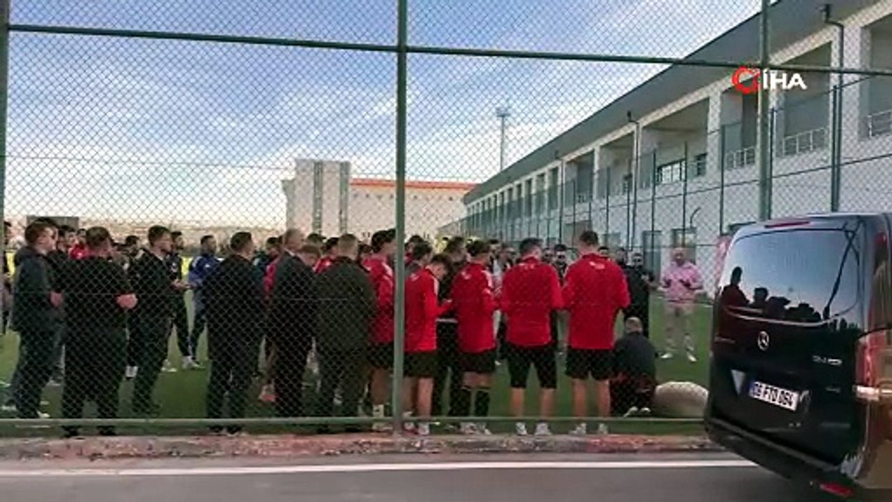 Milletvekili Hatipoğlu’ndan Eskişehirspor’a 5 milyon TL’lik destek | Ajansspor | IHA