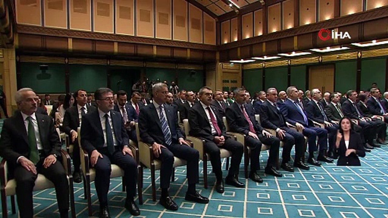 Cumhurbaşkanı Erdoğan: "Okul ve veli arasındaki iletişimi güçlendirmek için iki yıl önce başlattığımız Veli Randevu Sistemi’ni daha etkin hâle getireceğiz"