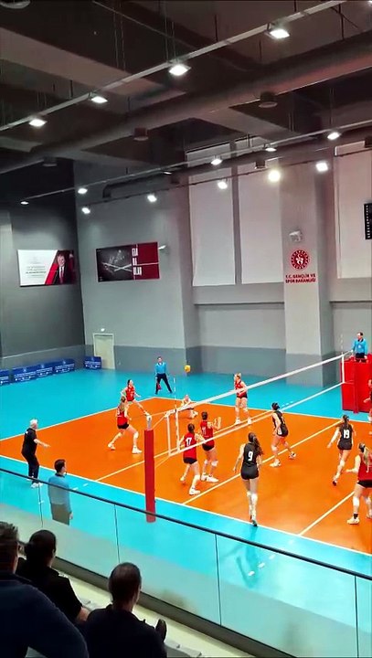 İlk Set Sonucu - Beşiktaş 20-25 THY - Yıldız Kızlar Süper Ligi Final Grubu 9. Hafta