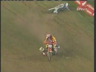 [MOTOCROSS] Crash Stuck Under Dirt Bike [Goodspeed]