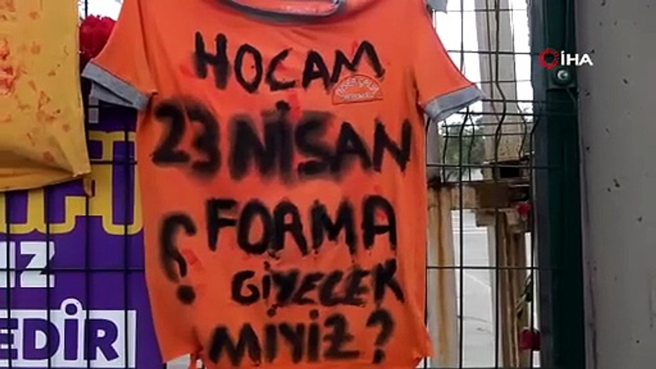 Kahramanmaraş’ta Mezarlıktaki O Notlar Yürek Dağladı: \"Sizi Koruyamadığımız İçin Özür Dileriz\"