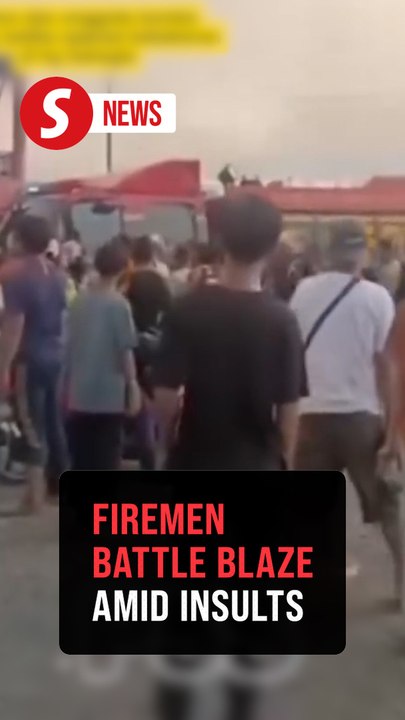 Firemen douse Kampung Bahagia blaze despite ins...