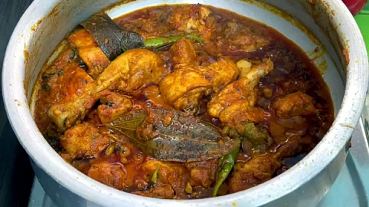1 kg Chicken Bhuna Masala  Dhaba Style Bhuna Chicken Masala