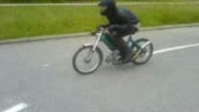 Un puch maxi un petit peu modifié au 50roadrun