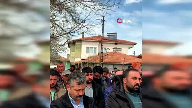 \ Köyün neşesi\ engelli genç herkesi gözyaşlarına boğdu: İmam ayakta durmakta güçlük çekti