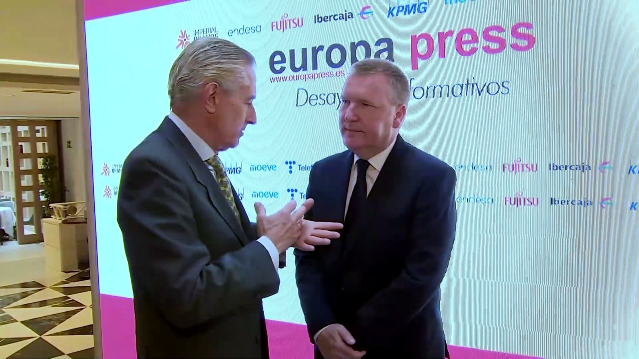 Comisario europeo de Justicia defiende la separación de poderes tras el choque Gobierno-Peinado