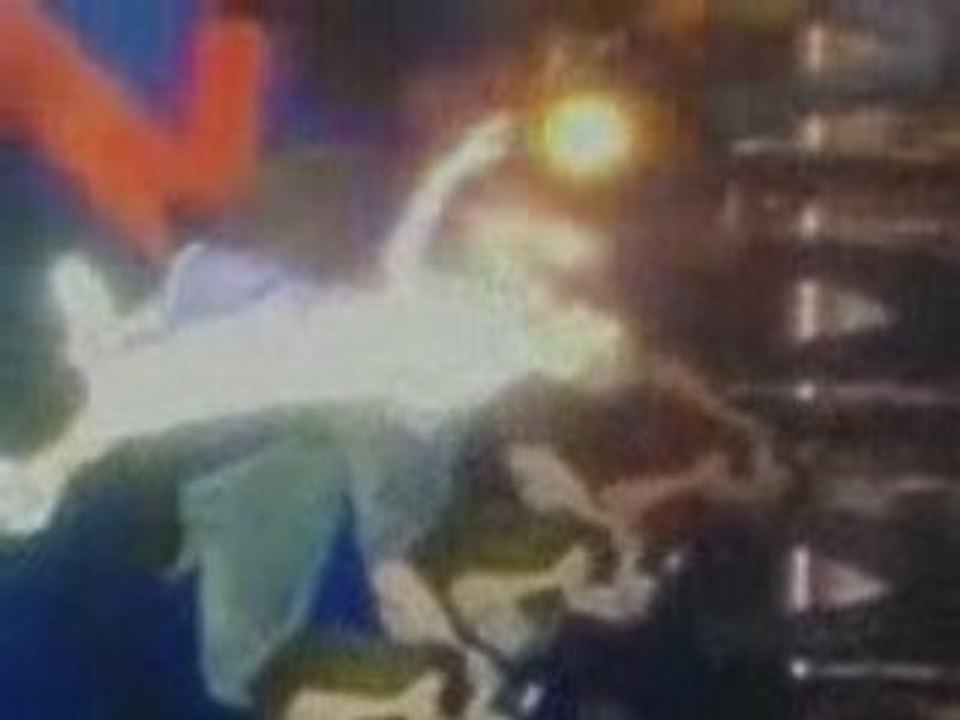 Dunk de fou sur nba live 08 (ps2)