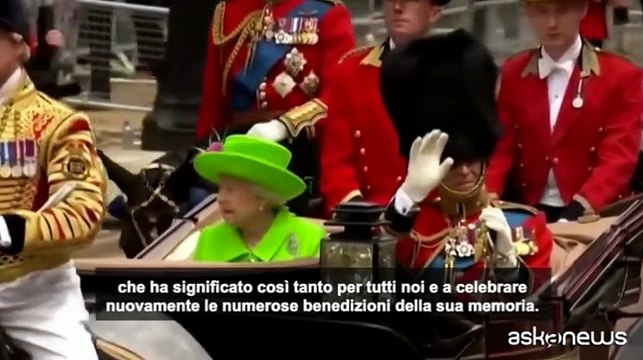 Re Carlo omaggia la regina Elisabetta: «La convinzione che condivido con la mia cara mamma»