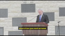 Un contestatore interrompe Netanyahu alla cerimonia del Memorial Day
