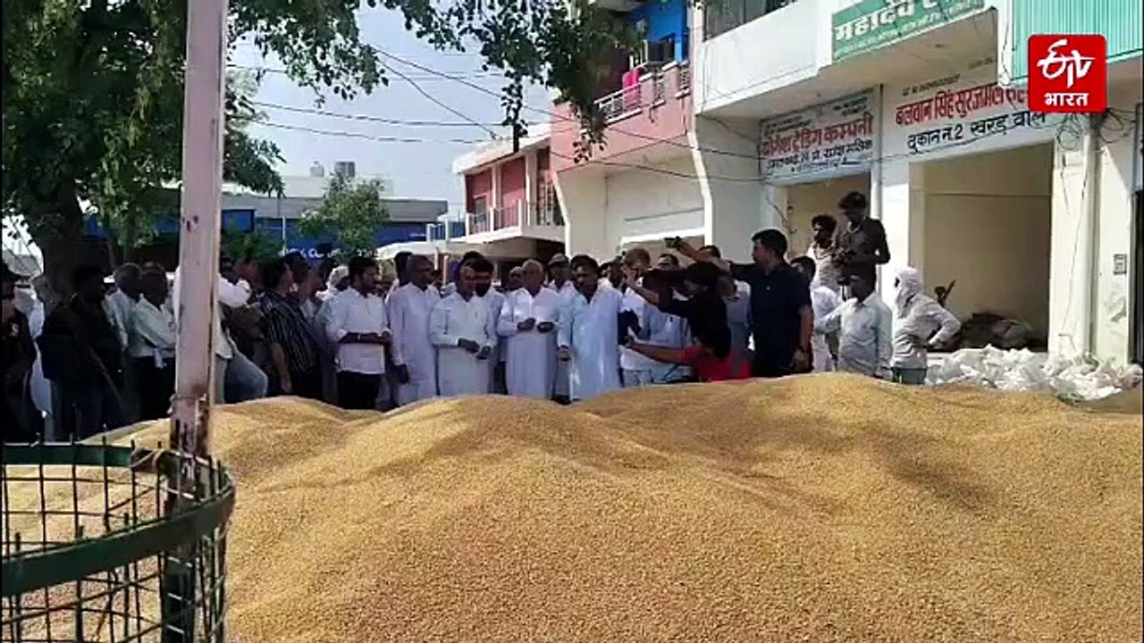 हांसी की अनाज मंडी पहुंचे भूपेंद्र हुड्डा, बोले -किसान और आढती भाजपा से परेशान, 20% फसल का भी नहीं हुआ उठान