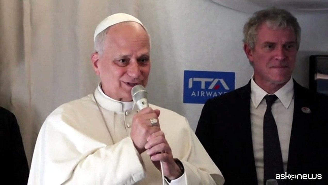 Leone XIV rende omaggio a Papa Francesco, a un anno dalla sua morte