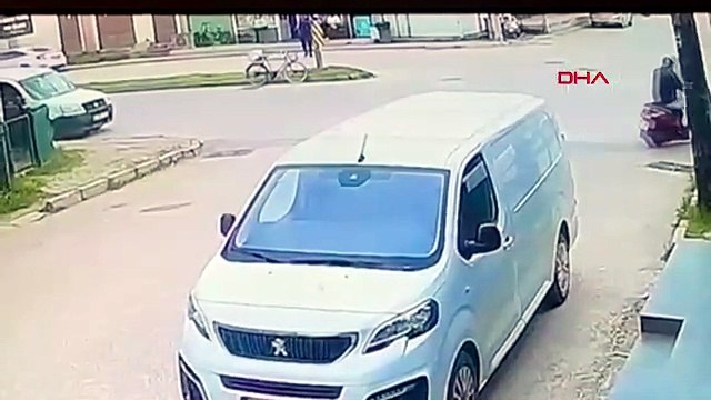 Bursa\'da bir kaza daha! Saniye saniye kamerada!