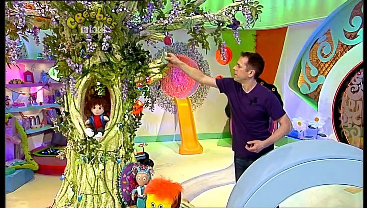 Show Me Show Me Series 1 Episode 2 - Trees And Tall Things