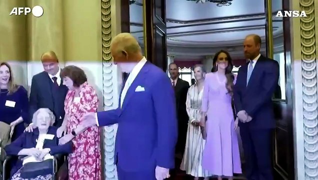Oggi i cento anni dalla nascita di Elisabetta II, la festa a Buckingham Palace