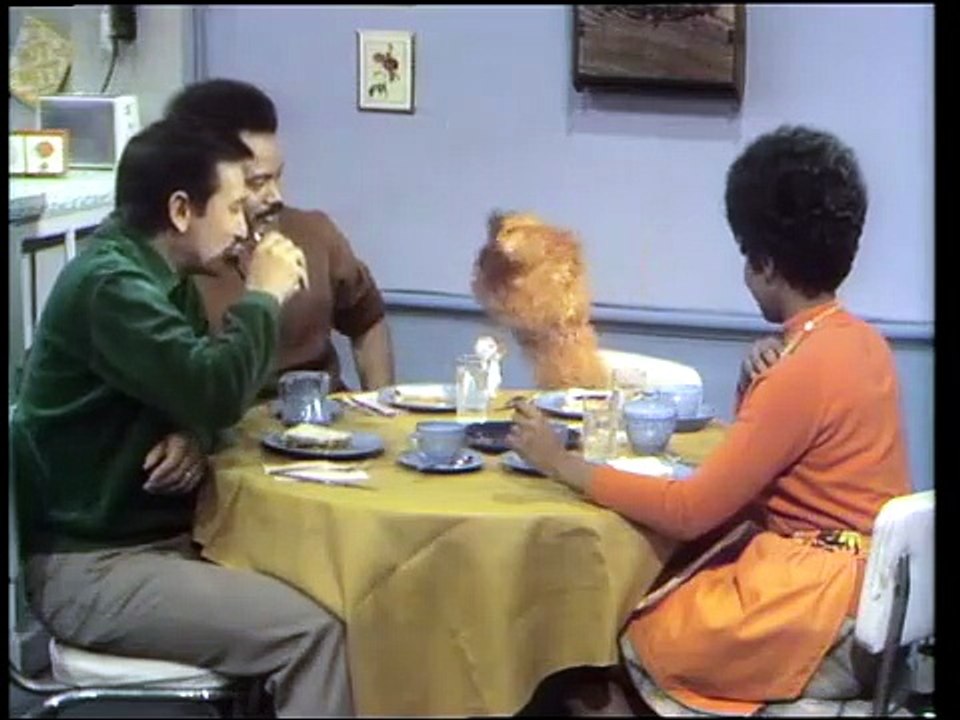 Sesame Street S01E079 (Episode 0079) - Help Me