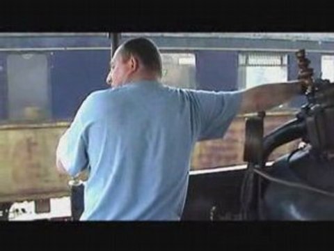 AJECTA - La petite Suzanne dégourdit ses bielles