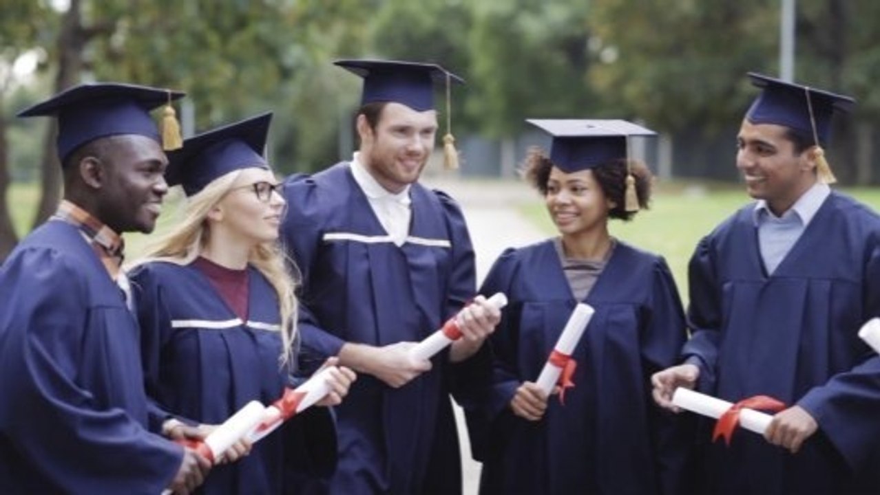 New Grads: Practical Steps to Build Credit History