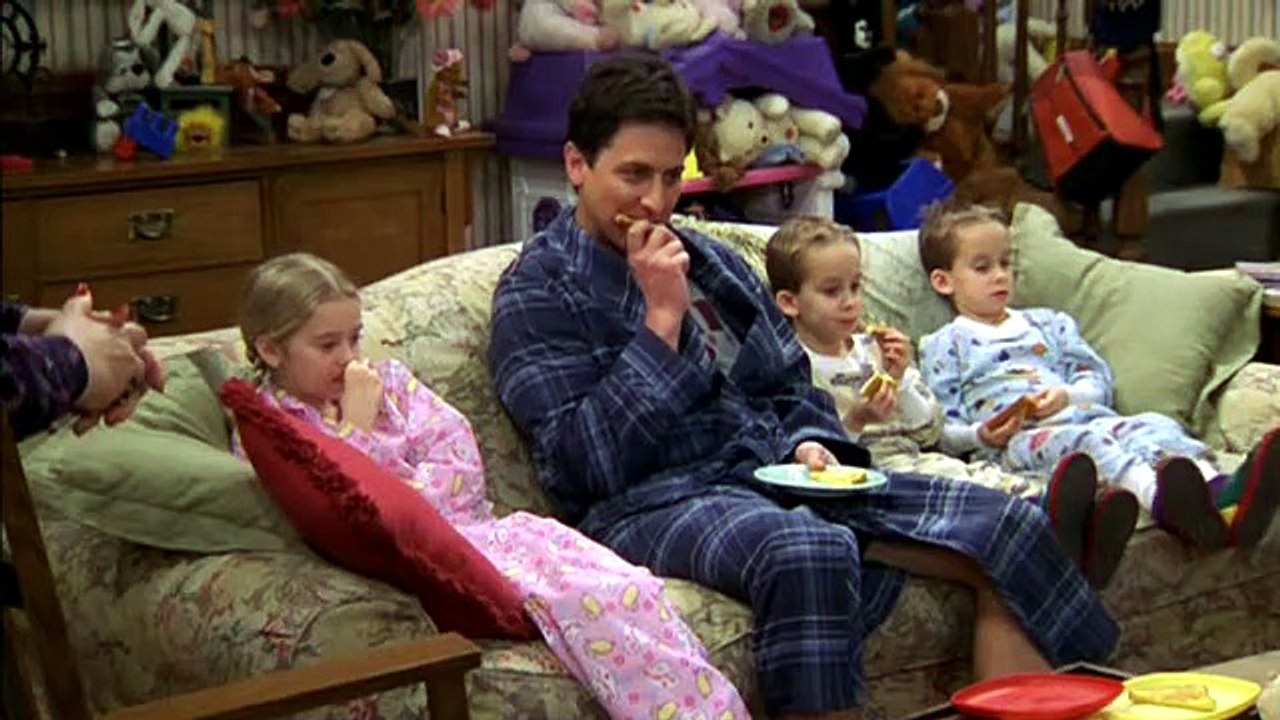 Alle lieben Raymond S05E24-Frank streicht das Haus