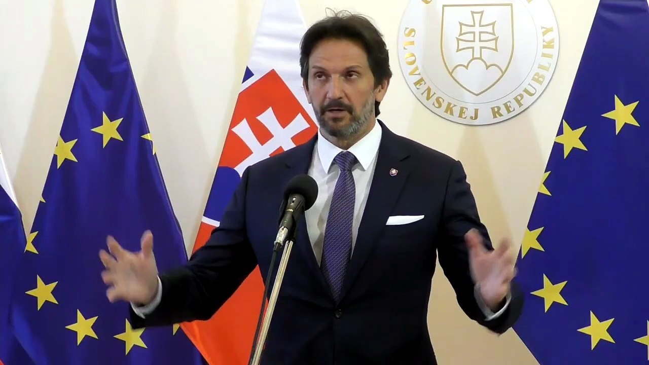 ZÁZNAM: Vláda: Schválila nomináciu M. Lorinca na post náčelníka Generálneho štátu OS SR