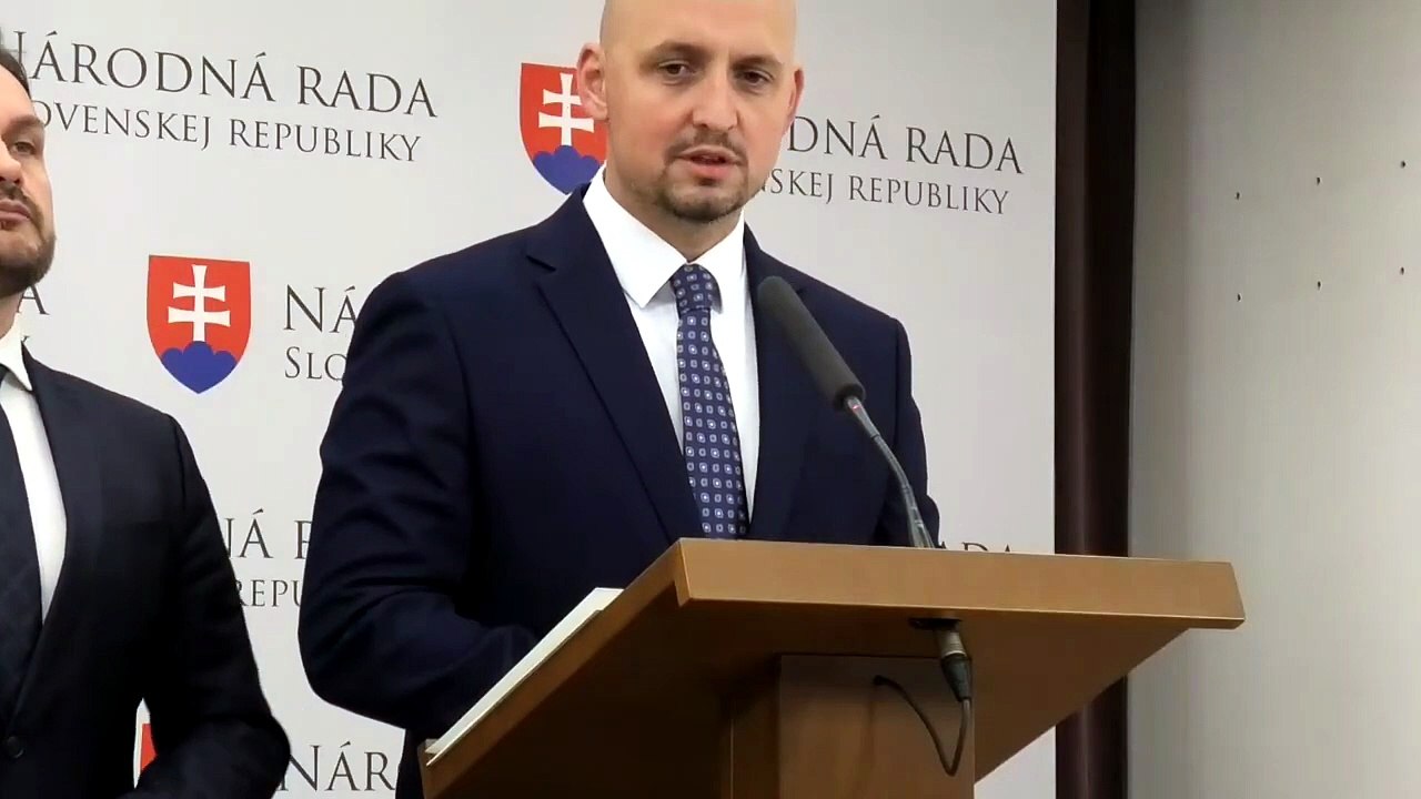 ZÁZNAM: KDH žiada zriadenie pracovnej skupiny k dostavbe nových nemocníc