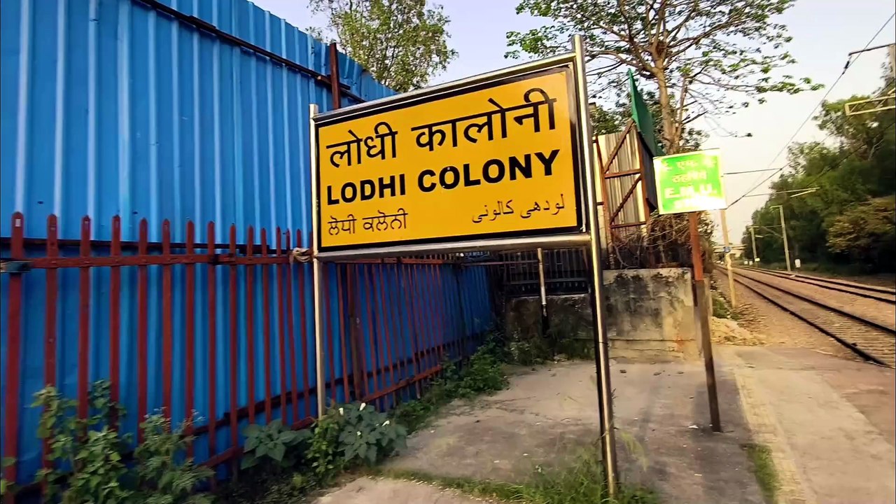 Lodhi Colony Railway Station Tour | Iconic station of South Delhi