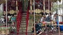 CARROUSEL d'Amour en cercle fermé