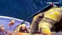 İran, Hürmüz Boğazı'nda iki gemiye el koyduğu anları paylaştı