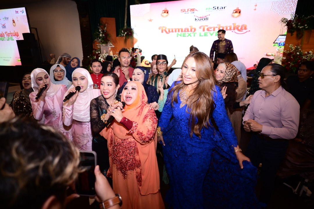 Meriah rumah terbuka mStar... Ramai artis popular, betul-betul next level!