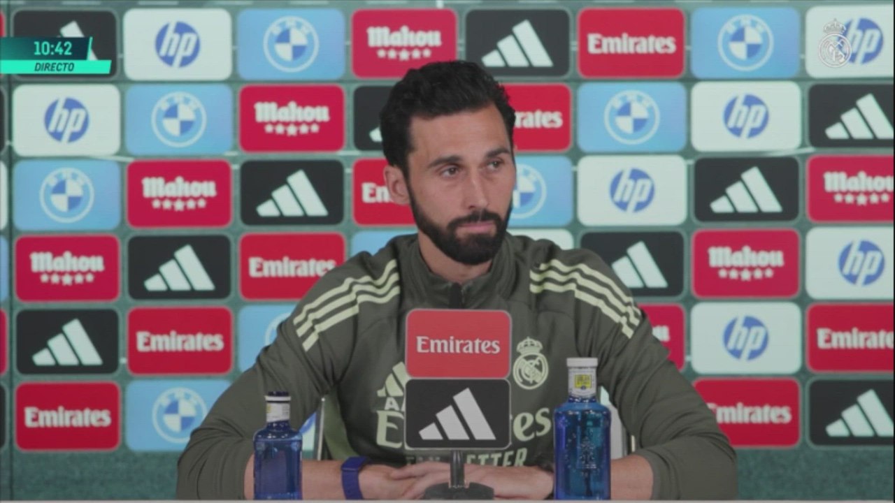 El silencio sepulcral cuando a Arbeloa le preguntan por la desaparición de los canteranos de sus onces