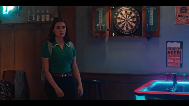 Off Campus Tráiler