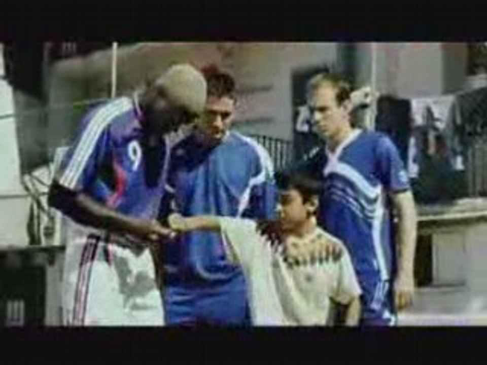 Pub Adidas l'équipe impossible 2006