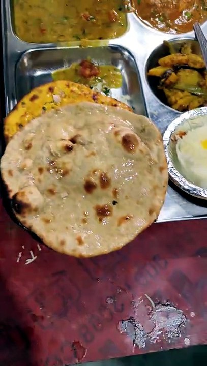 ₹250 Dhaba Special Thali 😍 Desi Ghee Dal Fry, Matar Paneer, Missi & Tandoori Roti, Jeera Rice Full Meal